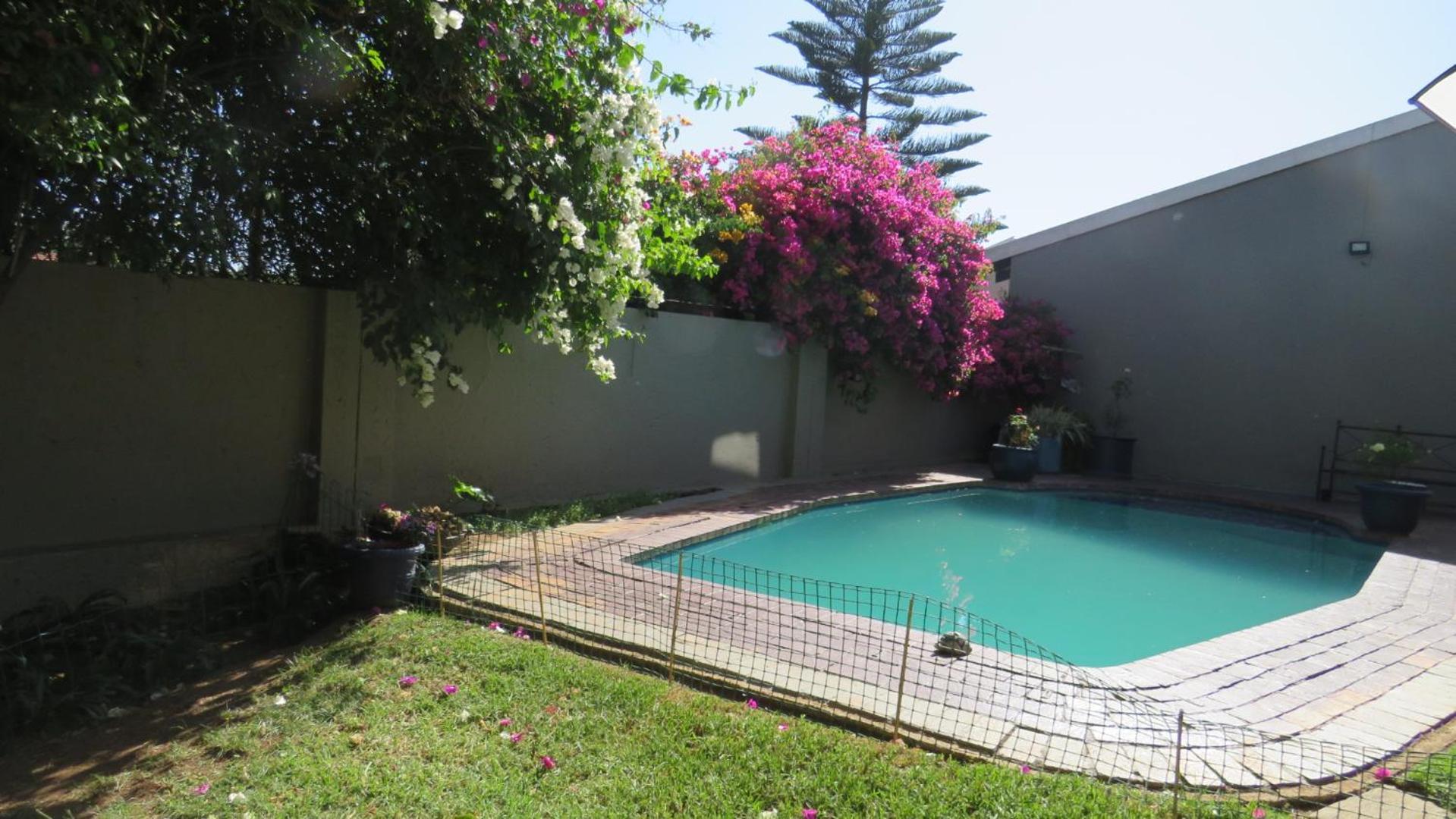 Bougainvillea At Boskruin Homestay